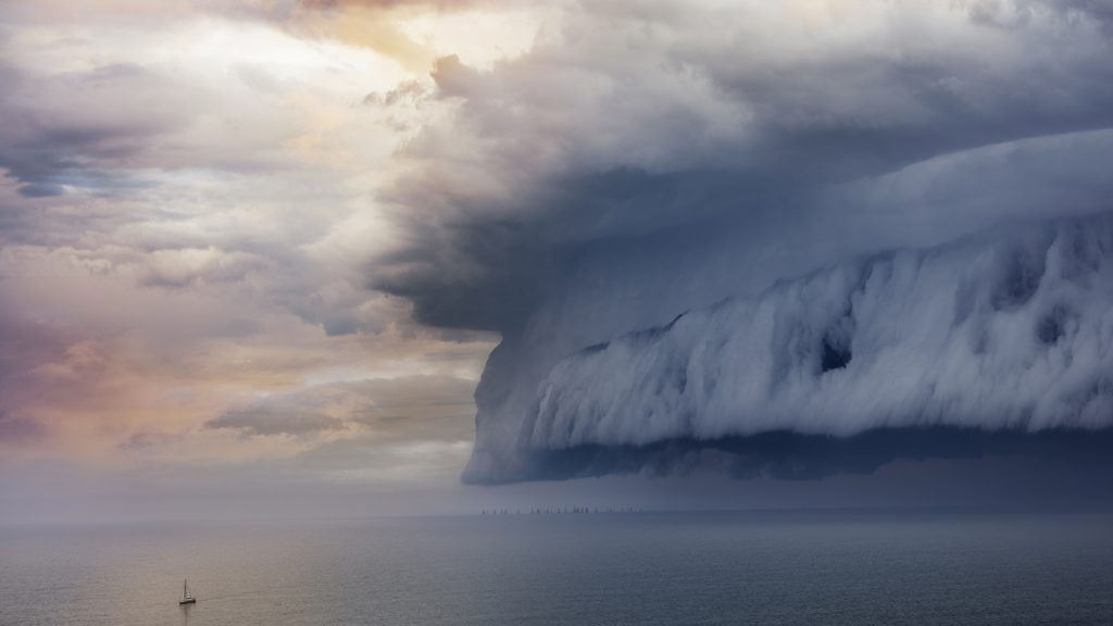 Sailing preparing for bad weather