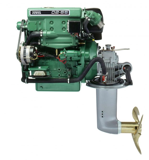 Sail Drive vs Shaft Drive -A Detailed Comparison for Sailboat Owners (SD)