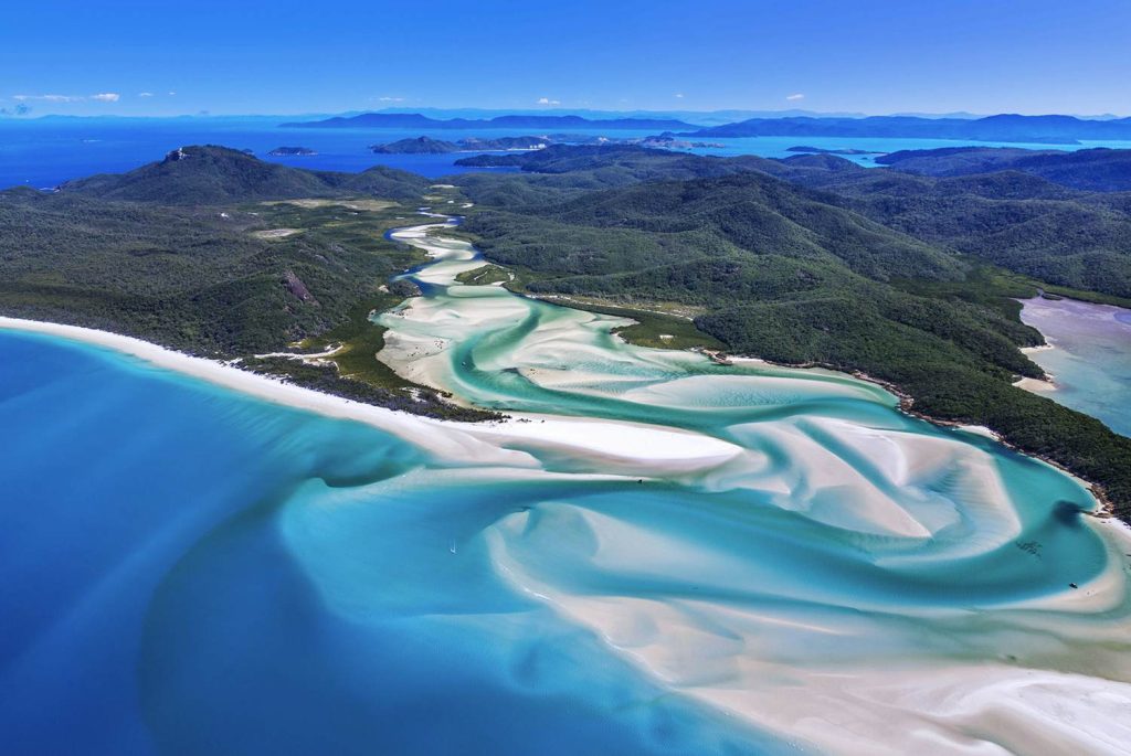 Sailing the Whitsundays: A Journey Through Paradise