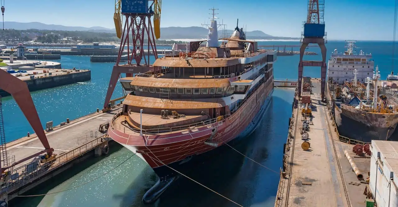 Wet dock